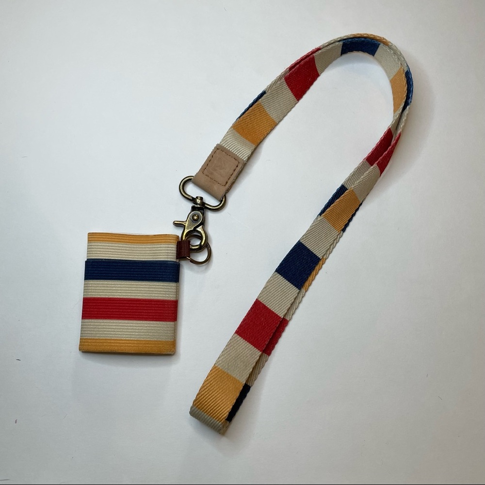 Thread Wallet With Lanyard - Picture 3 of 3